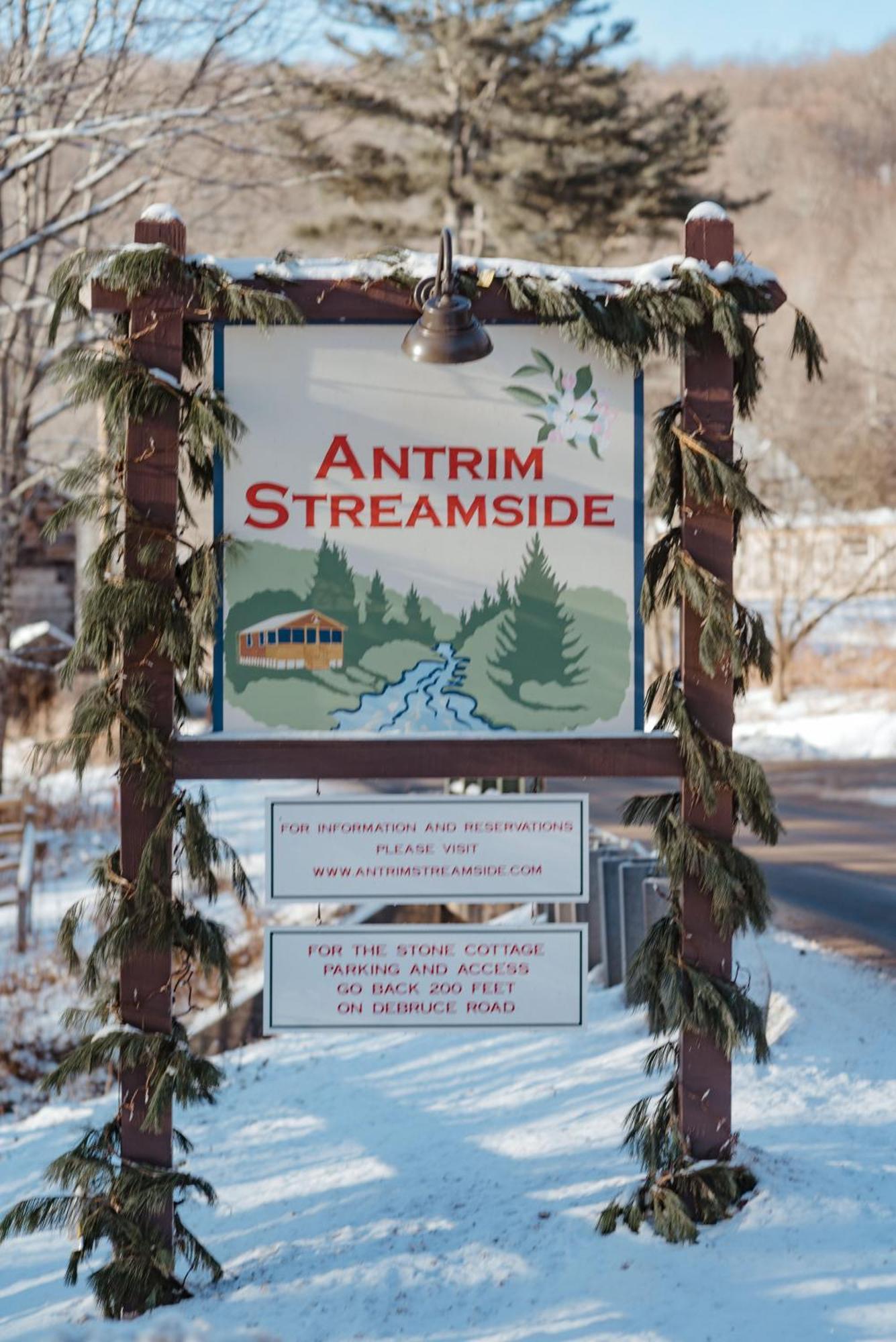 Antrim Streamside Hotel Livingston Manor Exterior foto