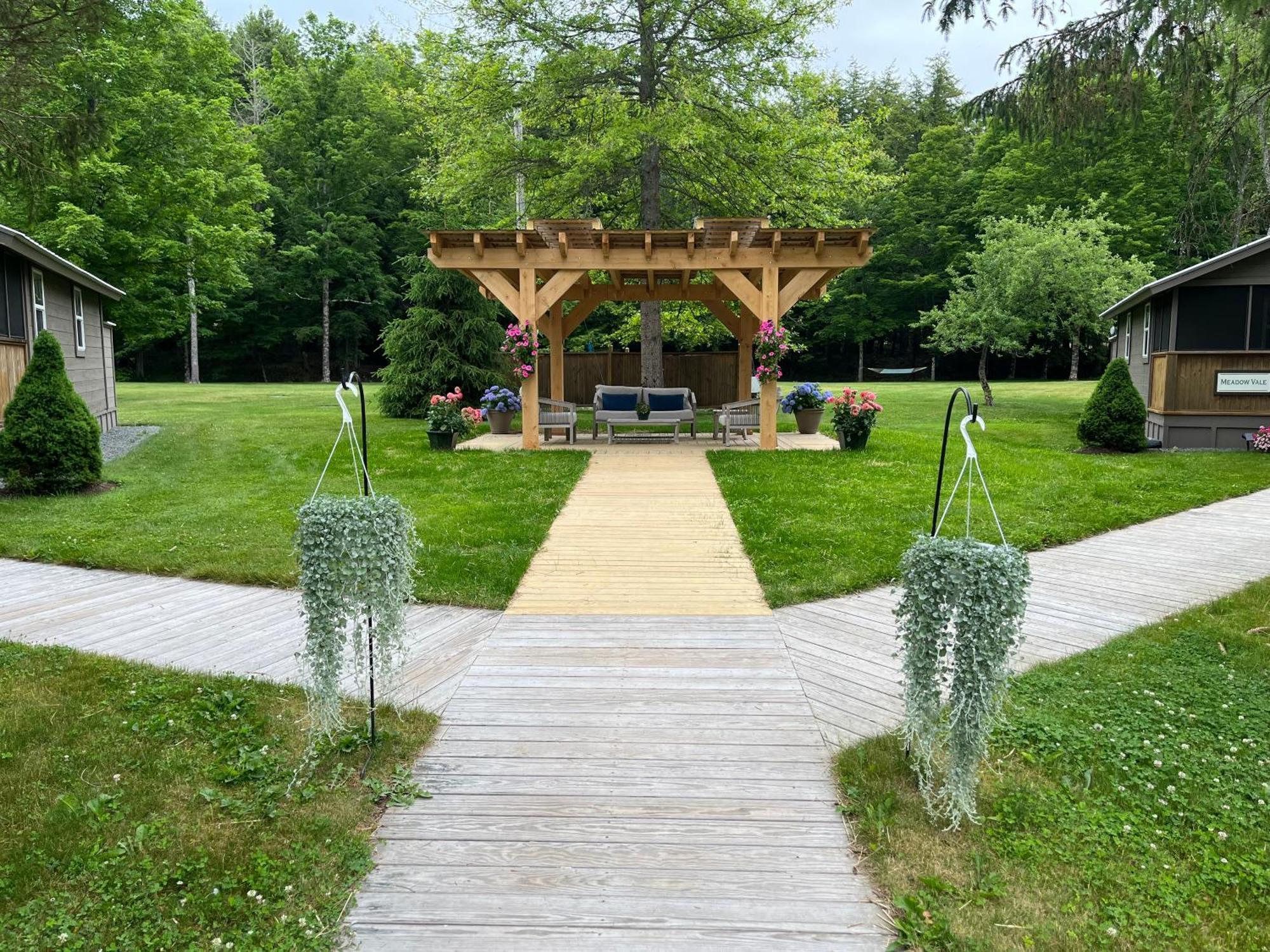 Antrim Streamside Hotel Livingston Manor Exterior foto
